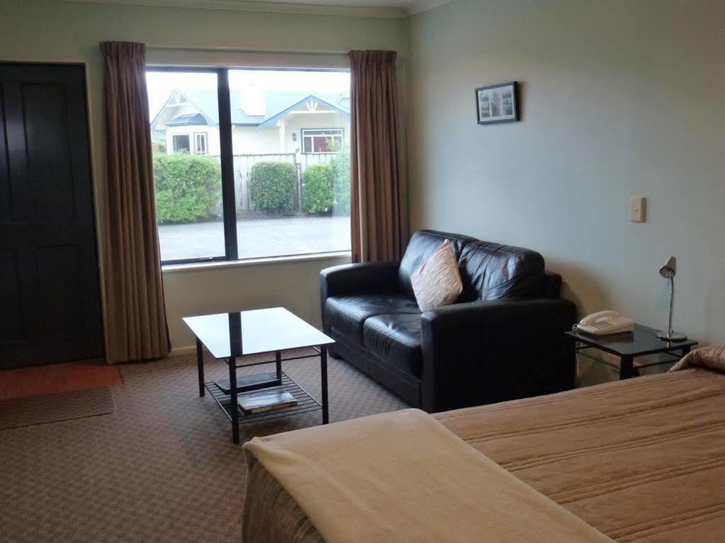 Tudor Lodge Motel Hawera Exteriér fotografie