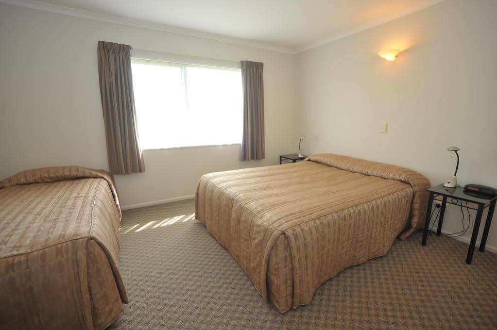Tudor Lodge Motel Hawera Exteriér fotografie