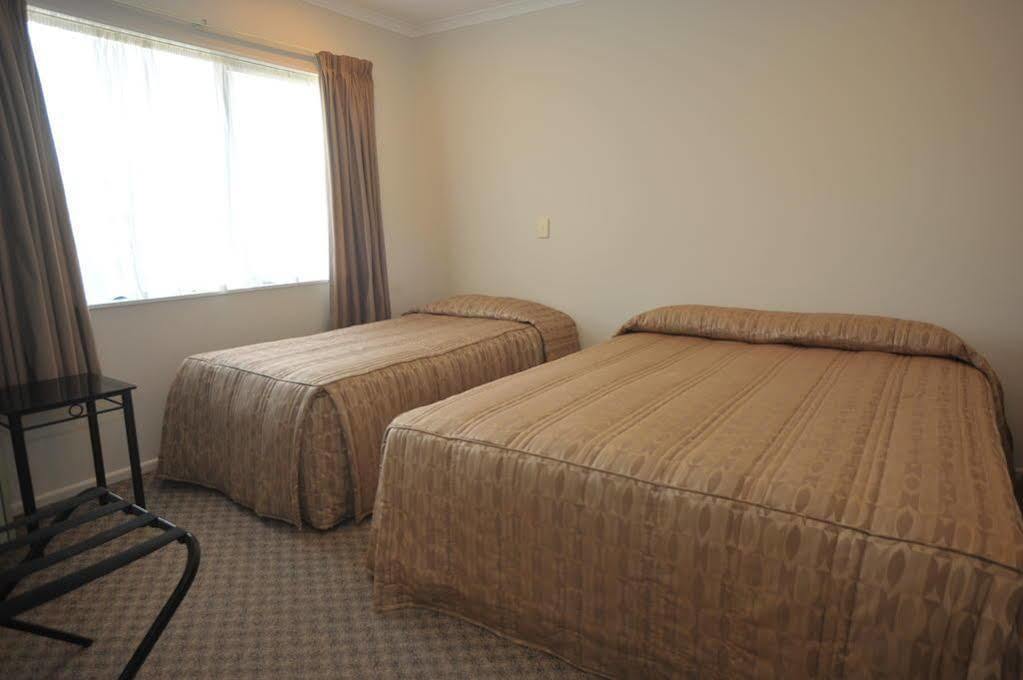 Tudor Lodge Motel Hawera Exteriér fotografie